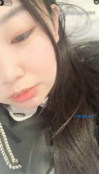 00后虎牙可爱萌妹子超骚找男人给自己按摩被中出【2v1000mb】【百度云】
